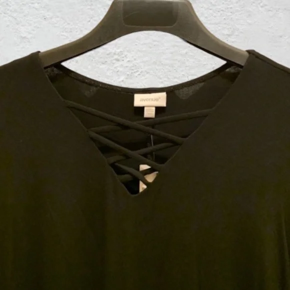 Avenue Black Asymmetrical Top - Picture 6 of 8